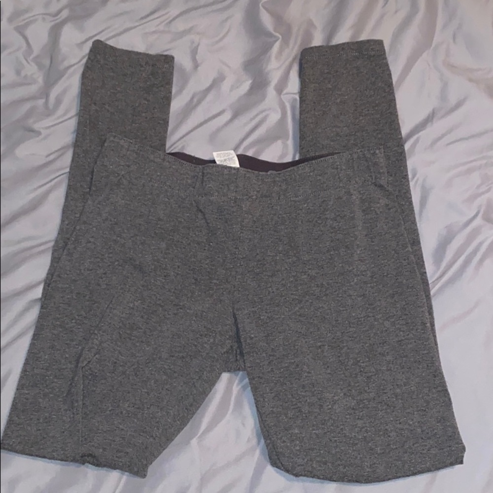 Gray leggings